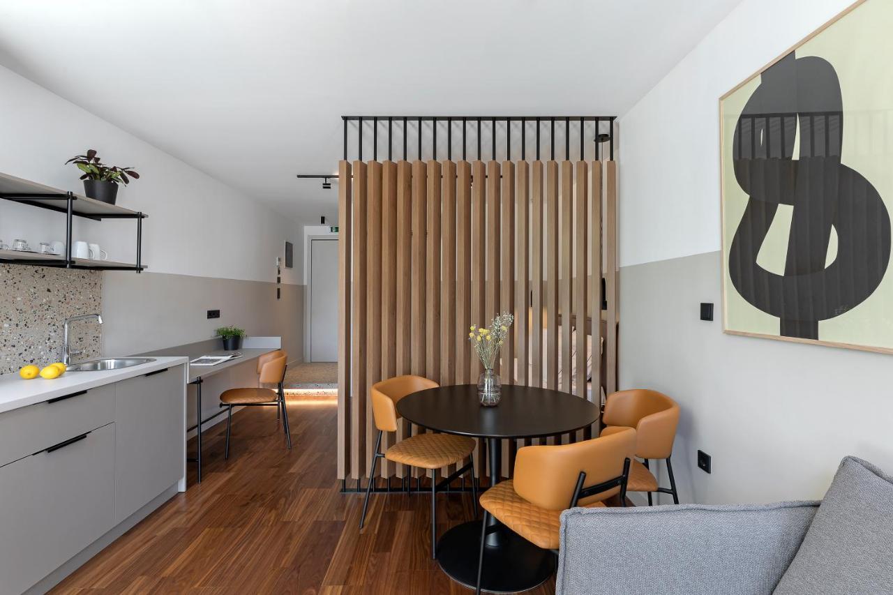 The Athenians Art Apartments Zewnętrze zdjęcie